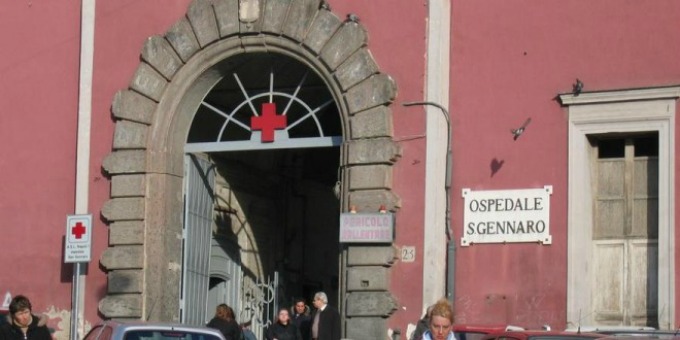 Vincenzo De Luca chiude ospedale San Gennaro di Napoli